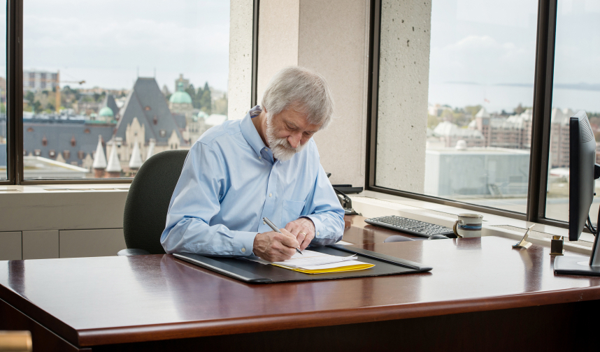 OFFICE085 professional-lawyer-victoria-bc